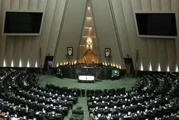 
قدردانی ۱۰۰ نماینده از رهبری برای حمایت از صنعت لوازم‌خانگی
