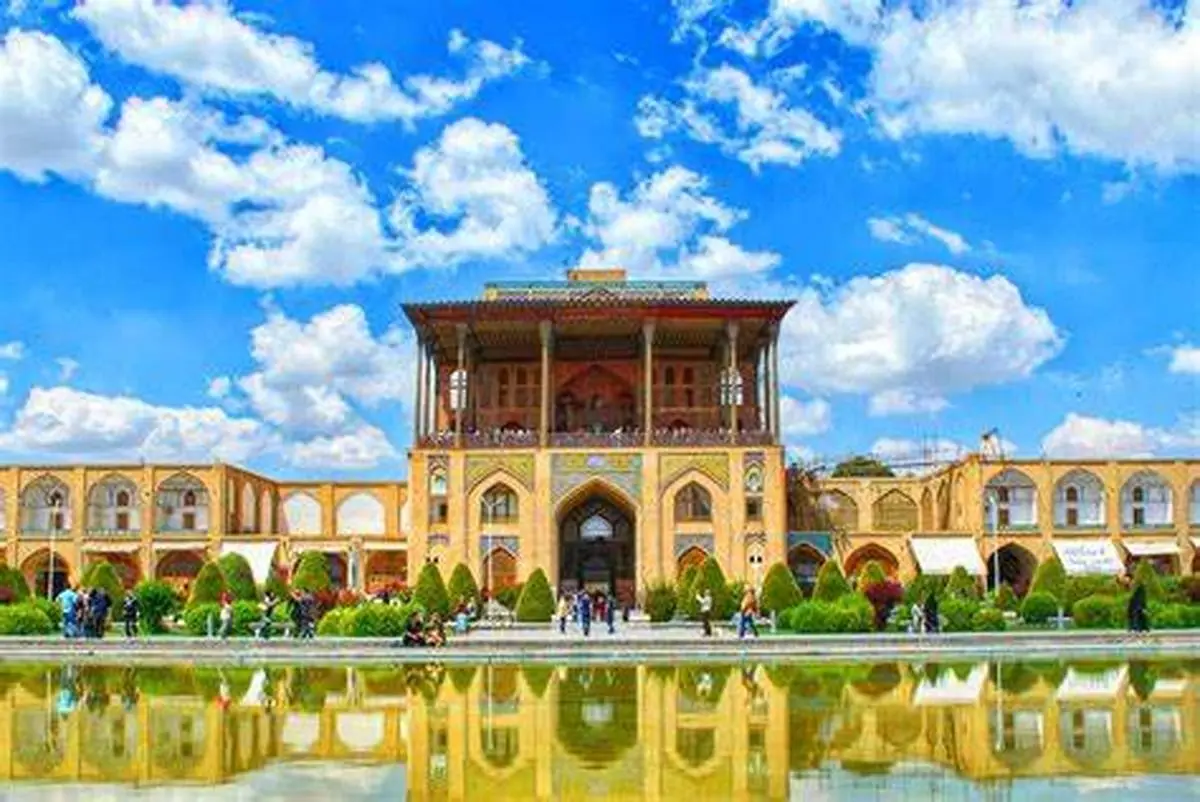 راز پنهان عمارت عالی قاپو در چیست؟ | معماری ایرانی-اسلامی عالی قاپو در اصفهان+ ویدئو