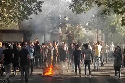 فقیر شدن جامعه چه اثری روی گسترش اعتراض دارد؟ | کالبدشکافی اعتراض