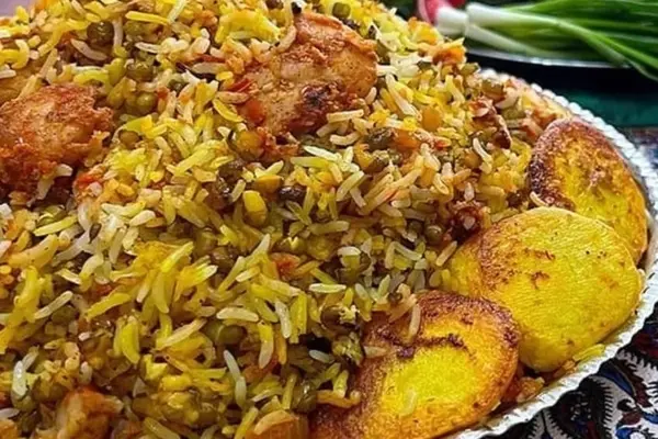 ناهار ماش پلو با ته‌دیگ پیاز درست کن؛ محشر میشه | طرز تهیه  ماش پلو با ته‌دیگ پیاز | خوشمزه‌ترین دستور پخت ماش پلو