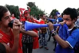 یک بچه و یک هوادار کانادانشین! | تصمیمات مهم این دو تیم توسط افراد خارج از باشگاه گرفته می‌شود