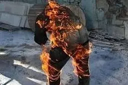 یک جانباز خودسوزی کرد