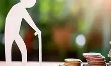 حقوق بازنشستگان باز هم از تورم جا ماند | تورم همچنان از حقوق جلوتر است