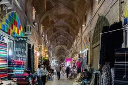 در شهر شیراز کجا بردیم | جاهای دیدنی شیراز در شب 