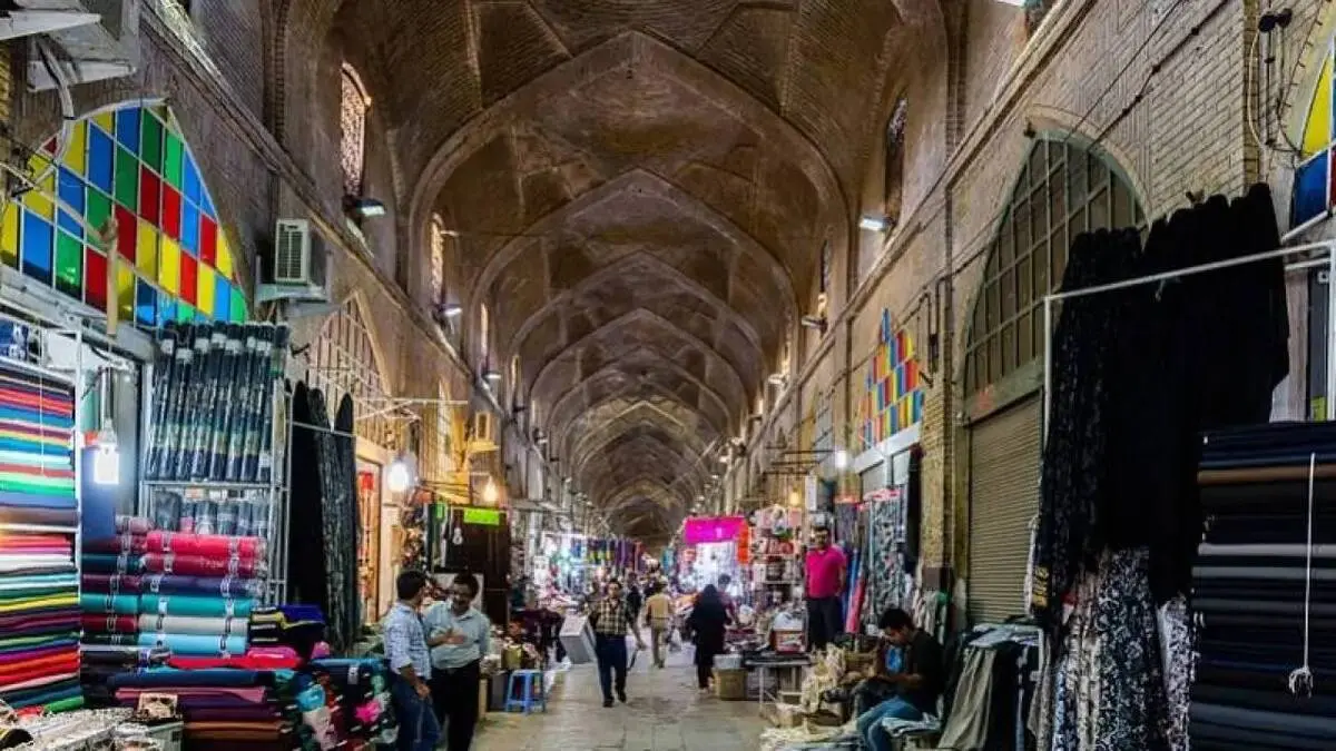 در شهر شیراز کجا بردیم | جاهای دیدنی شیراز در شب 