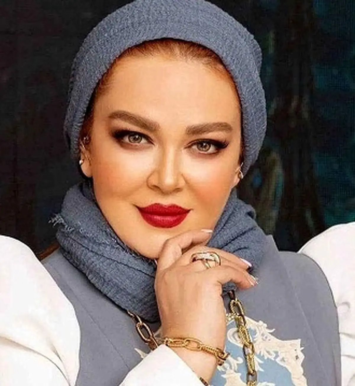 پشت بام نشینی بهاره رهنما
