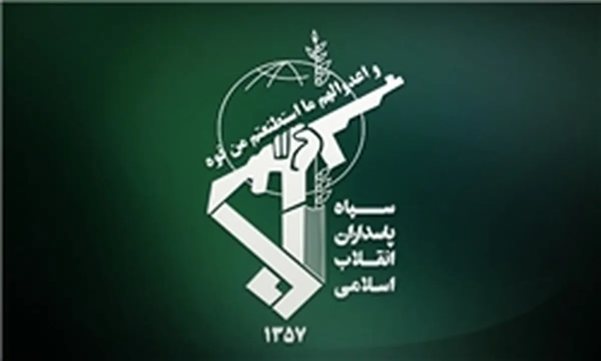 انقلاب زدایی و تحریف انقلاب با هدف تضعیف تدریجی آن در دستور کار دشمن است