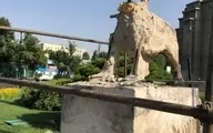 تخریب مجسمه شیر در میدان حر
