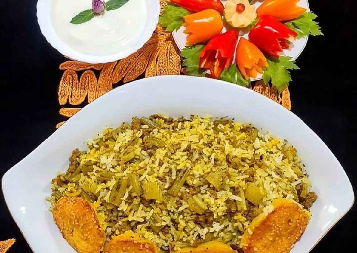 ناهار فردا کرفس پلو با مرغ درست کن, پشیمون نمی‌شی | طرز تهیه پلو کرفس با مرغ, یک غذای متفاوت و جذاب با کرفس 