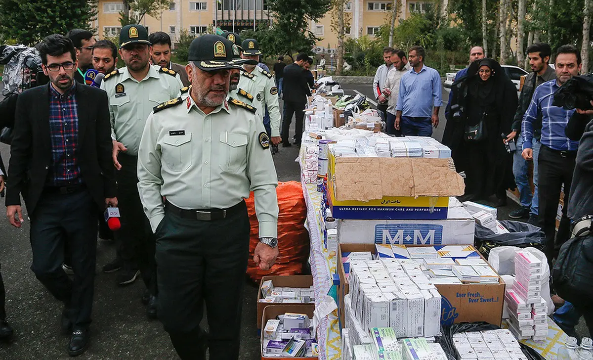 بازداشت ۱۳ سرشاخه‌ اصلی قاچاق دارو و ۳۲ دلال در تهران