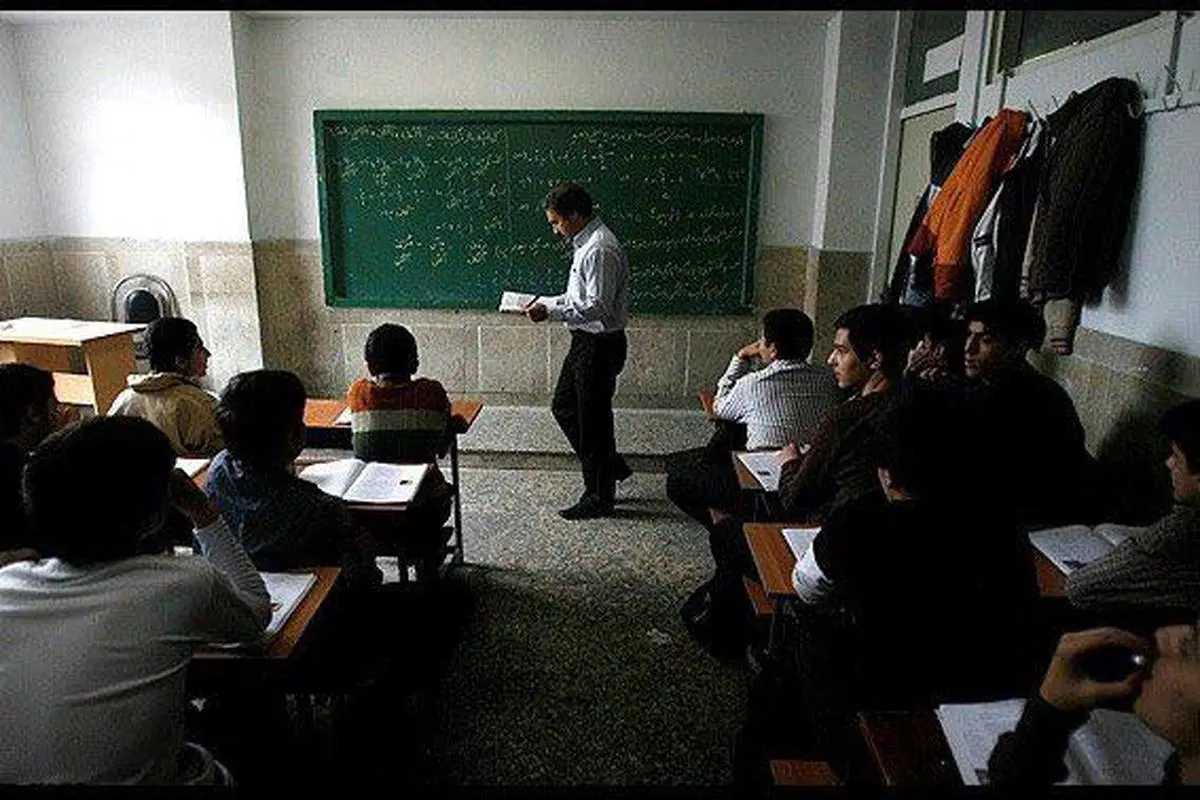 پیام مخاطب 55 آنلاین  :حقوق سرباز معلم