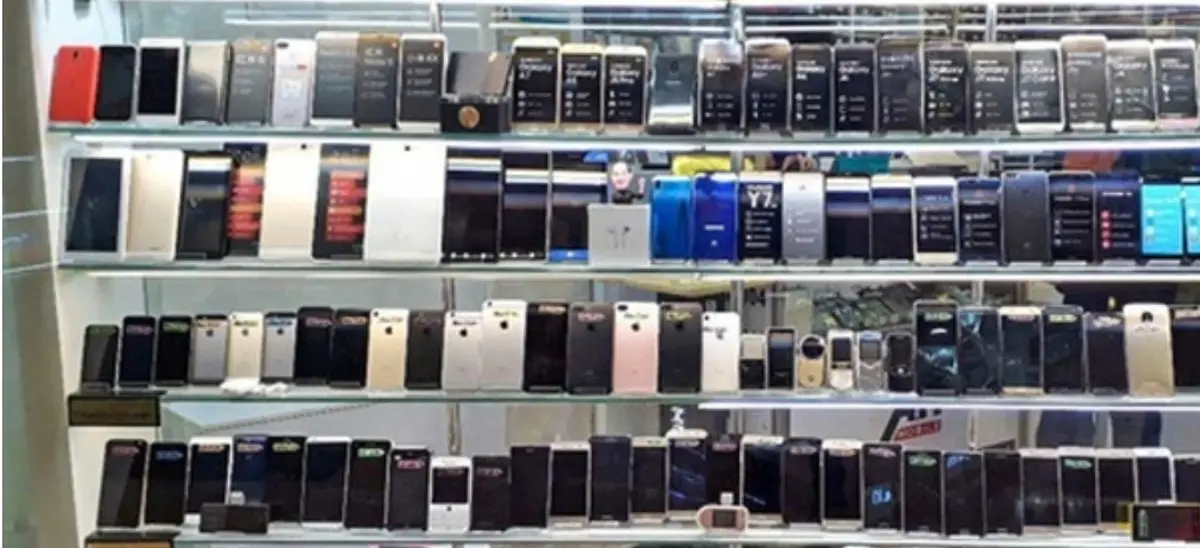 گمرک: ممنوعیت واردات گوشی همراه بیش از ۶۰۰ دلار از سال آینده