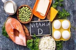 بلایی که کمبود ویتامین D بر سر بدن به وجود می‌آورد! | ریزش مو و کُند شدن رشد موها یکی از عوارض کمبود ویتامین D است!