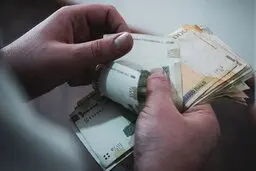 حقوق‌های نجومی در شرکت پتروشیمی امیرکبیر +تصاویر