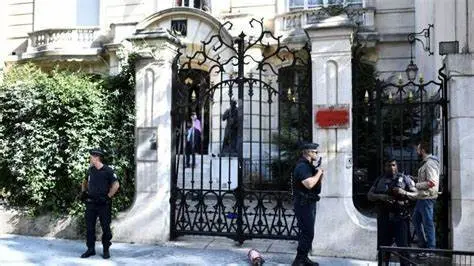 دستگیری فردی که کنسولگری ایران را در پاریس تهدید به انفجار کرده بود!