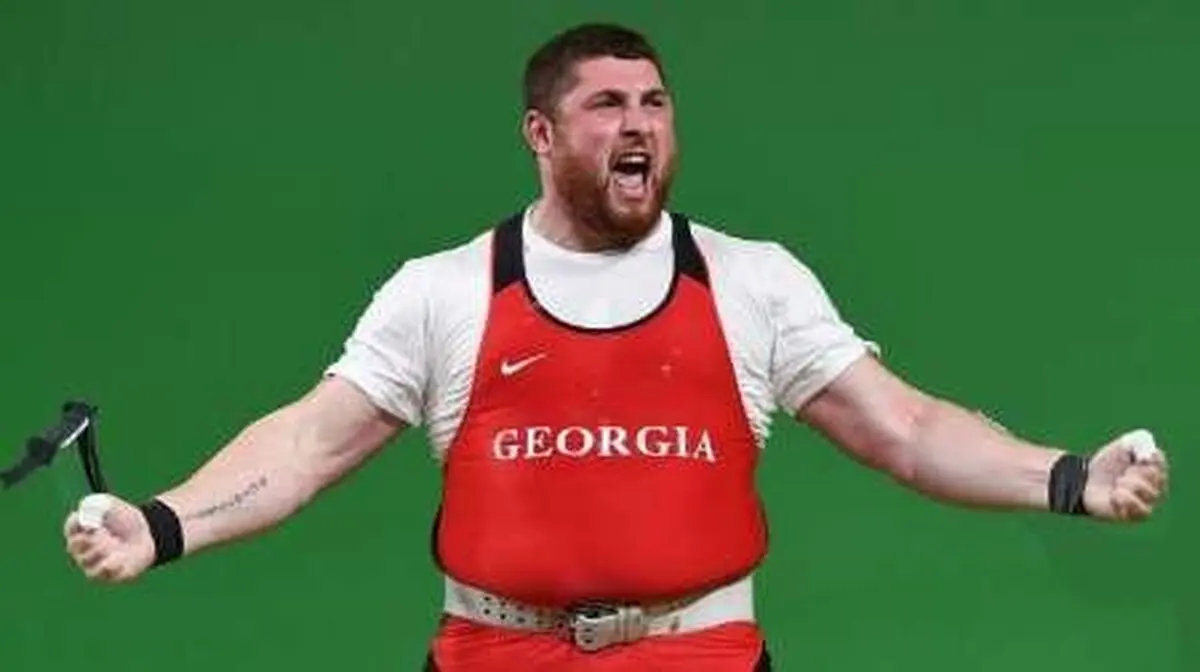 غول گرجستانی باز هم رکورد شکست/رکورد المپیک هنوز در دستان رضازاده است