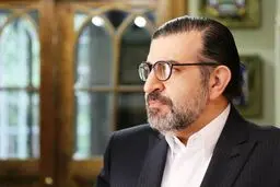 
 ظریف نه متعلق به اصلاح طلبان است، نه اصولگراها؛ او فراجناحی است