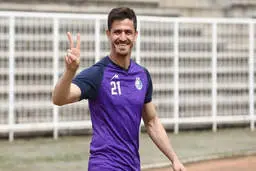 وریا غفوری به امارات رفته است | مدافع هافبک فولادی‌ها به اردوی فولاد در دبی اضافه شد