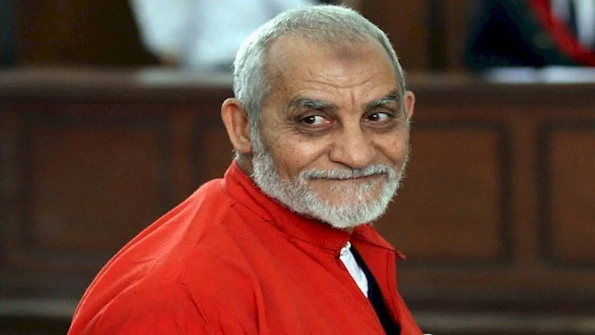 صدور حکم حبس ابد برای رهبر اخوان المسلمین مصر