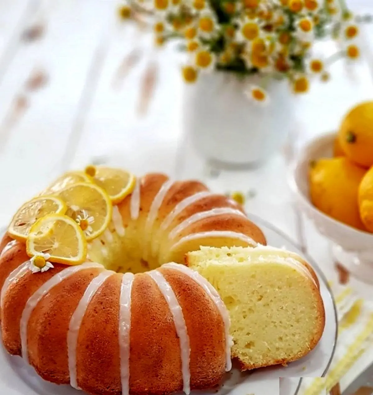 کیک لیمو طعمی بهشتی، بافتی دلچسب و پخت بدون همزن | طرز تهیه کیک لیمو +ویدئو