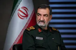 سردار رضایی: تجاوزات دشمن نه تنها ایران را تضعیف نکرد بلکه آن را به قدرت چهارم جهان بدل ساخت