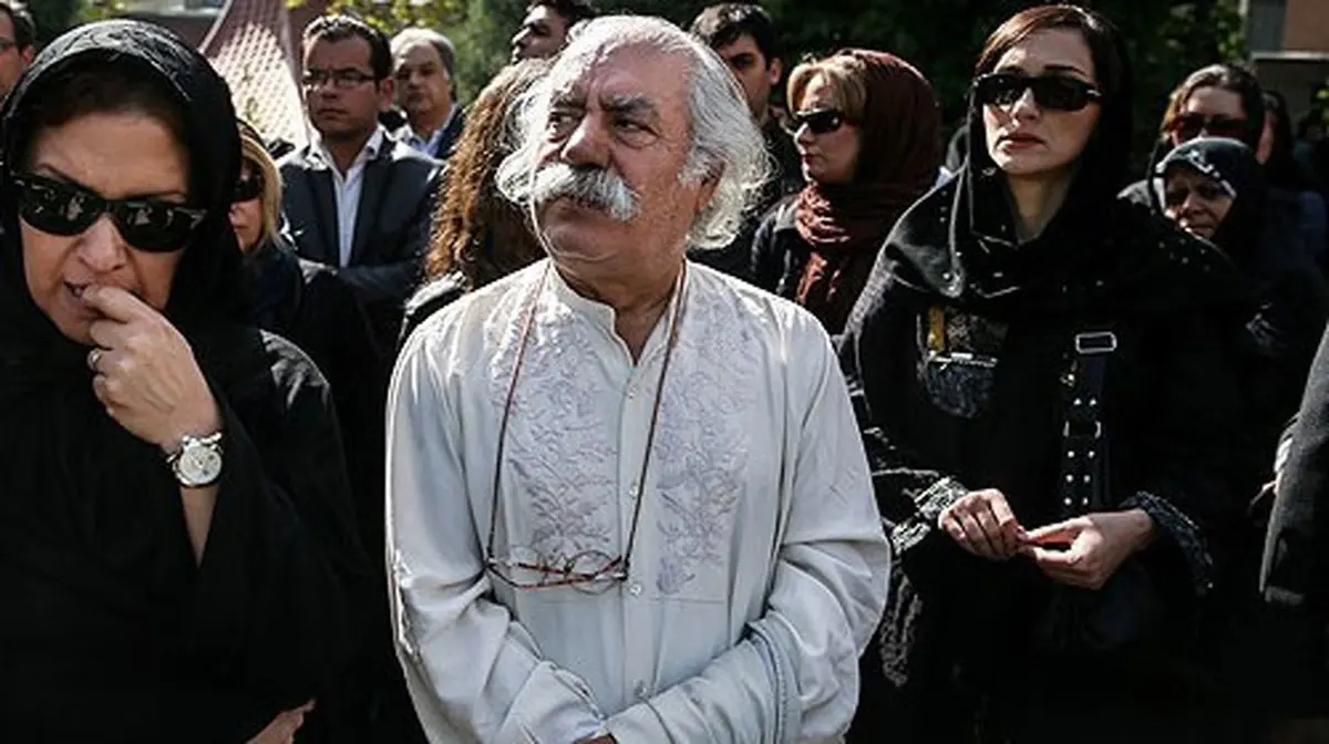بهزاد فراهانی: هر کسی با من مشکل دارد، مهاجرت کند