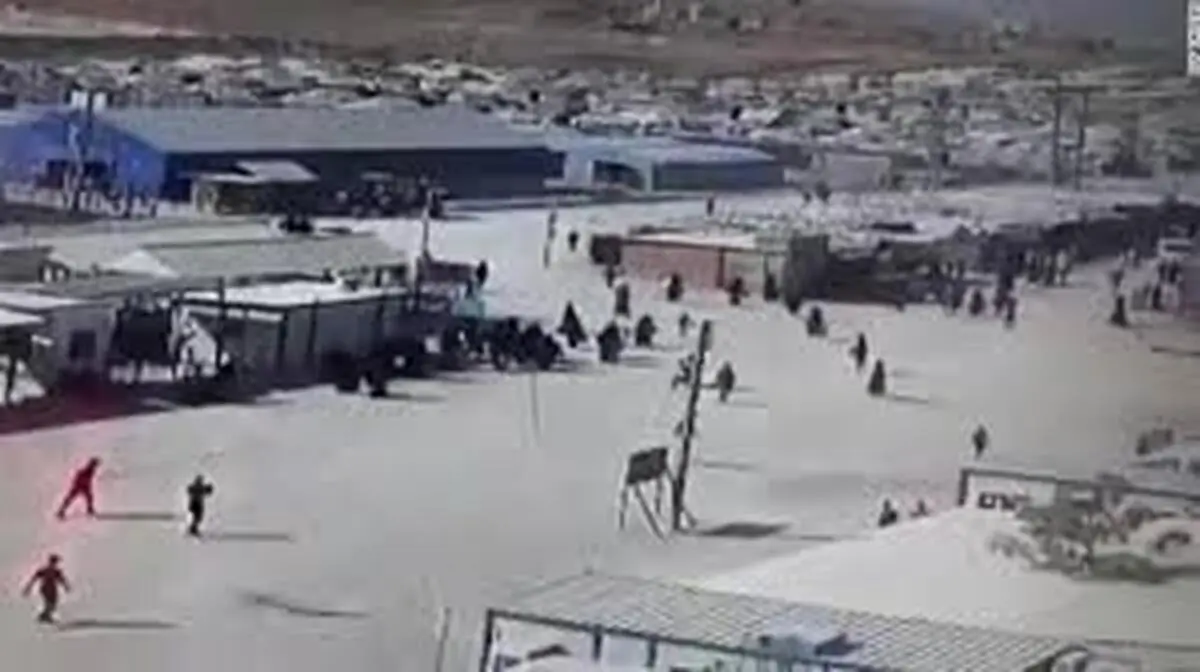 ویدئو : فرار صدها خارجی مرتبط با داعش