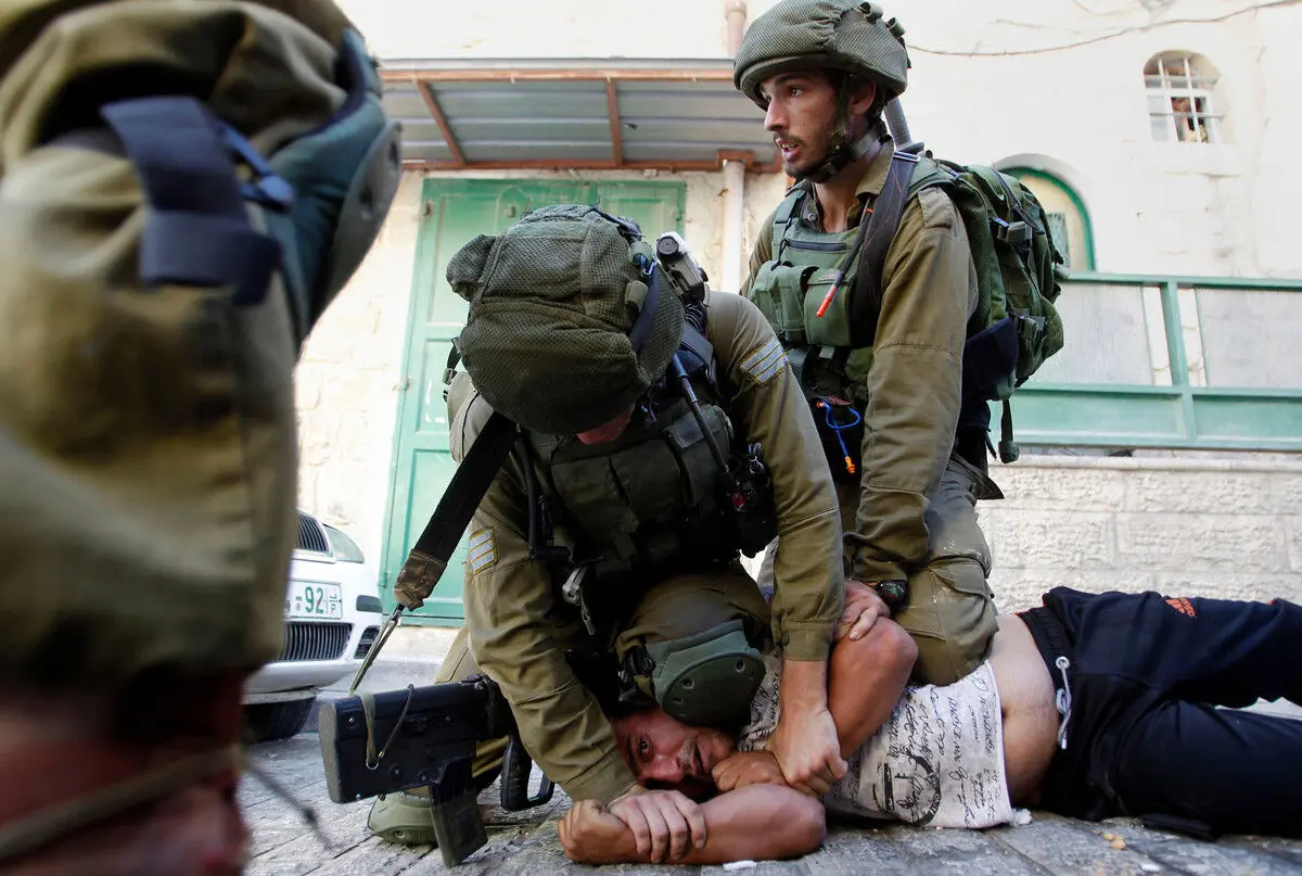 ۲۰ فلسطینی در یورش نظامیان صهیونیست به کرانه باختری دستگیر شدند