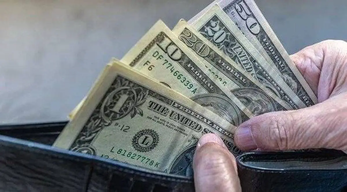 نرخ دلار در بازار آزاد و رسمی چند؟