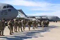  استقرار بمب افکن‌های B-52 در خاورمیانه چه پیامی برای ایران دارد؟