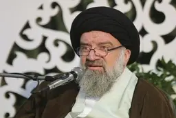 احمد خاتمی: جدایی دین از سیاست برابر با تکذیب امام علی(ع) است