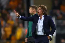 شوک بزرگ به ریکاردو ساپینتو | سرمربی استقلال یک ماه محروم شد