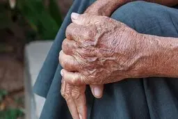 تلاش برای کاهش سرعت روند پیری | زندگی تا 120 سال امکان‌پذیر است