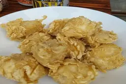 بیا یادت بدم قارچ سوخاری پفکی خوشمزه و فست فودی درست کنی| طرز تهیه قارچ سوخاری پفکی به روش فست فودی ها