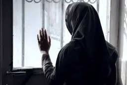 خیانت‌های شوهر بی آبرو در مسافرخانه |  ضرب و شتم همسر جوان مقابل معشوقه