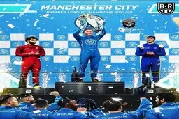 جشن قهرمانی بازیکنان و هواداران منچسترسیتی | اشک‌های پپ گواردیولا+ویدئو 