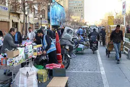 کرونا در بازار سیاه ناصرخسرو | نوشداروی تقلبی کرونا؛ ۵۰۰ میلیون‌